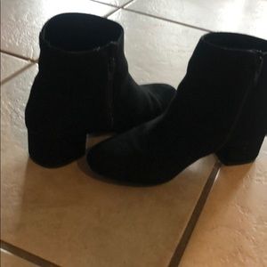 Girls INC black shoes